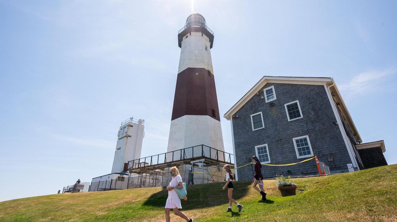 Sen. Chuck Schumer (D-N.Y.), speaking in Montauk on