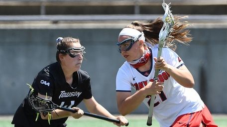 Stony Brook attacker Taryn Ohlmiller drives the ball