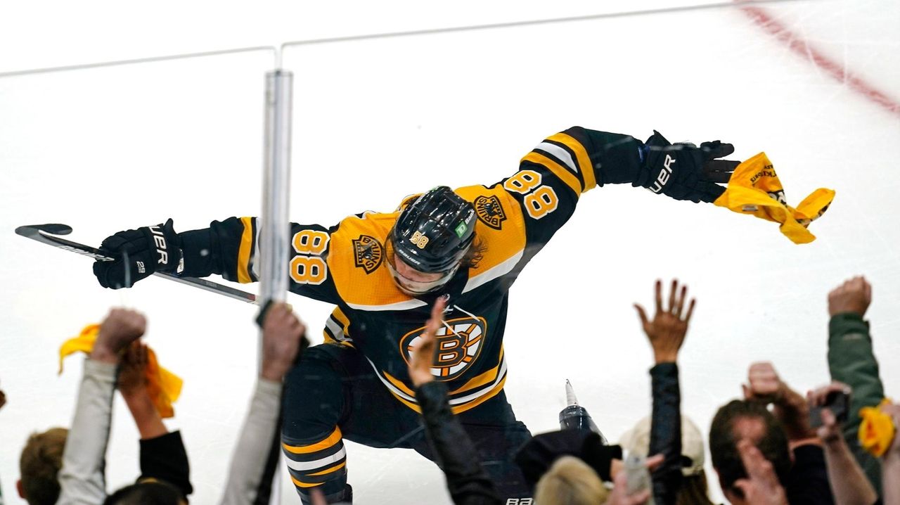 David Pastrnak Bruins Too Much For Islanders In Game 1 Victory Newsday