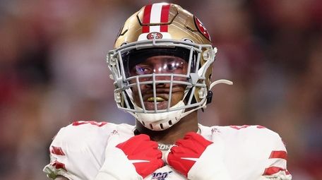 Defensive end Ronald Blair of the San Francisco