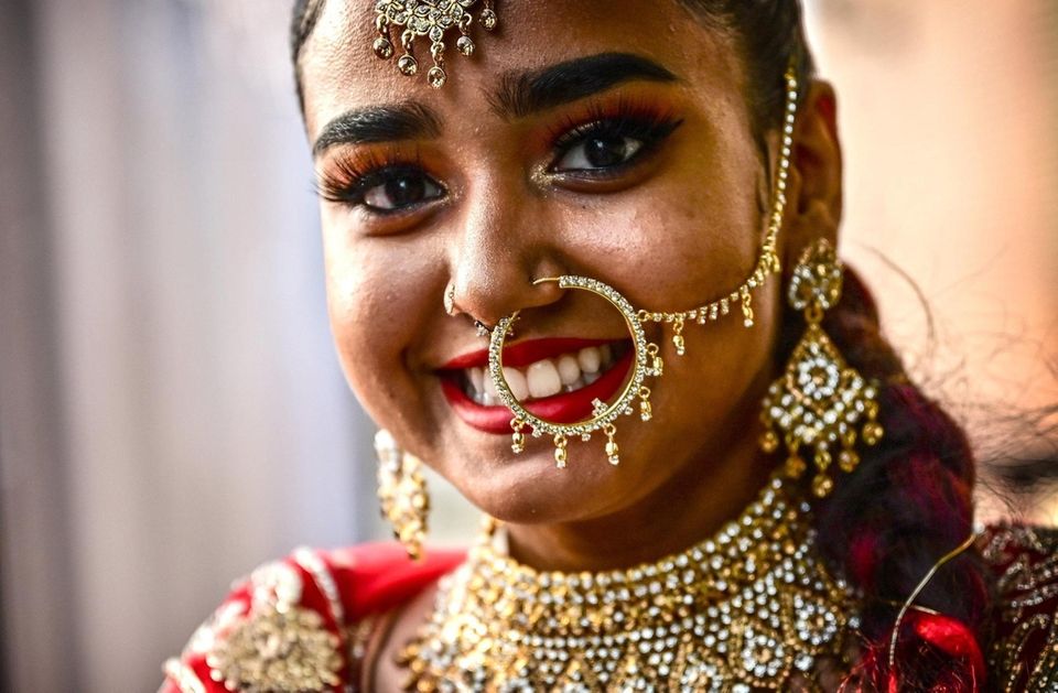 Portrait of Aiesha Babulal, dressed for her prom