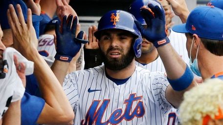 Jose Peraza has been among the Mets' aquisitions