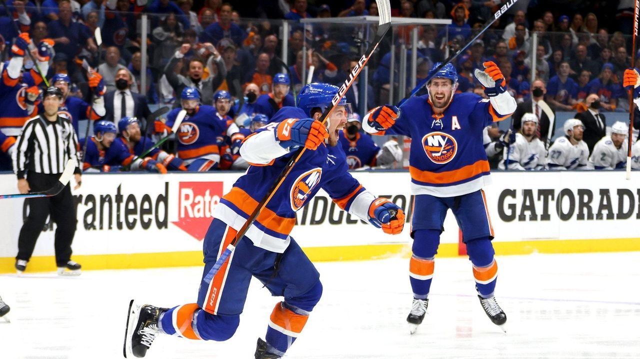 Islanders Force Game 7 Vs Lightning On Anthony Beauvillier S Ot Winner At Raucous Nassau Coliseum Newsday