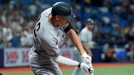 The Yankees' Aaron Judge strkes out against Rays