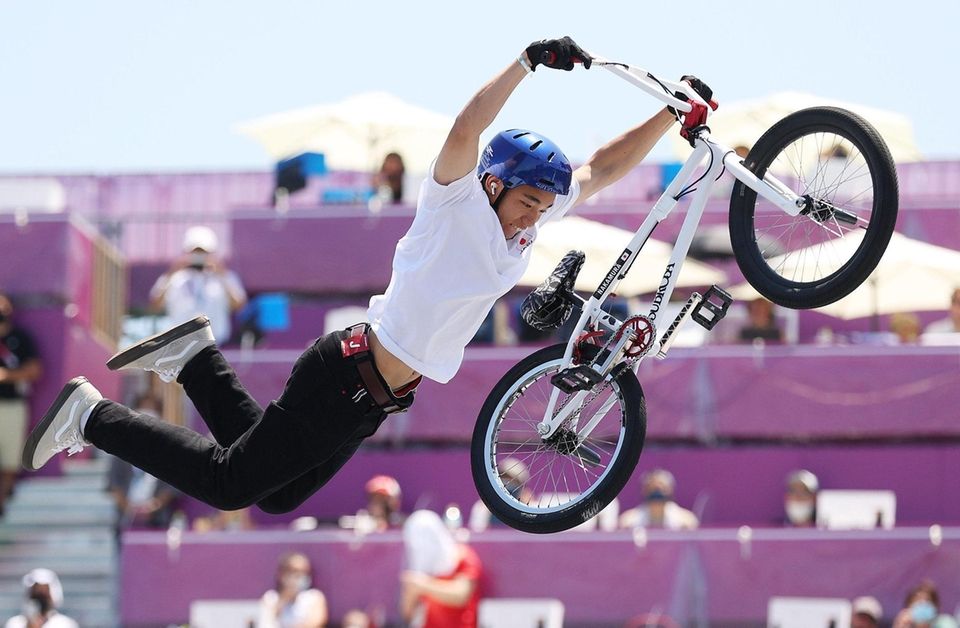 Rim Nakamura of Team Japan competes in the
