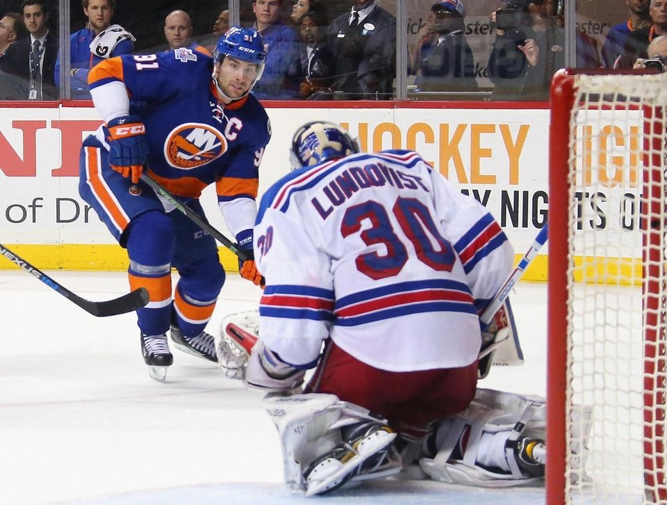 Henrik Lundqvist of the New York Rangers makes