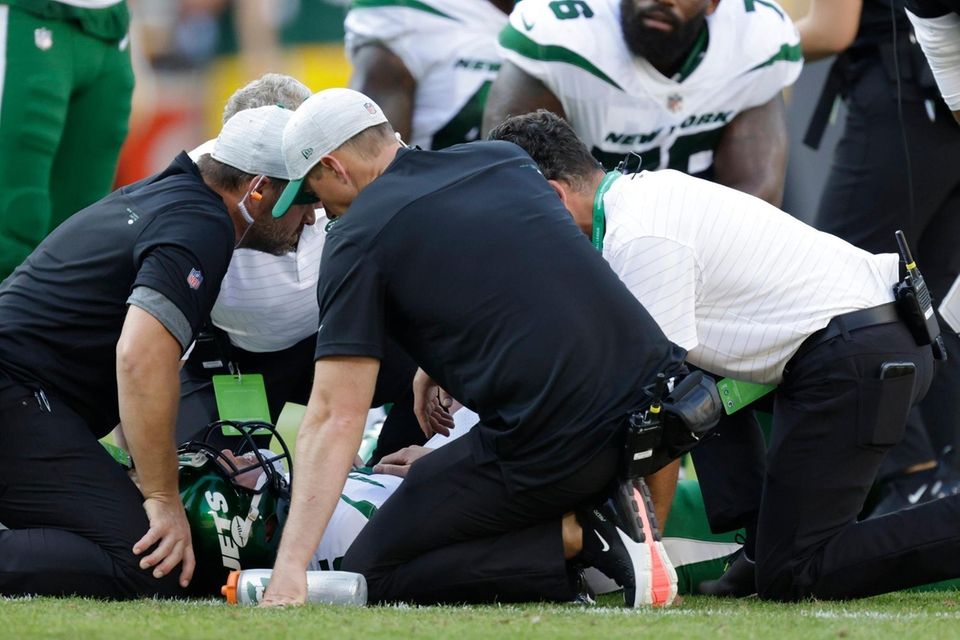 New York Jets' Mike White is injured during
