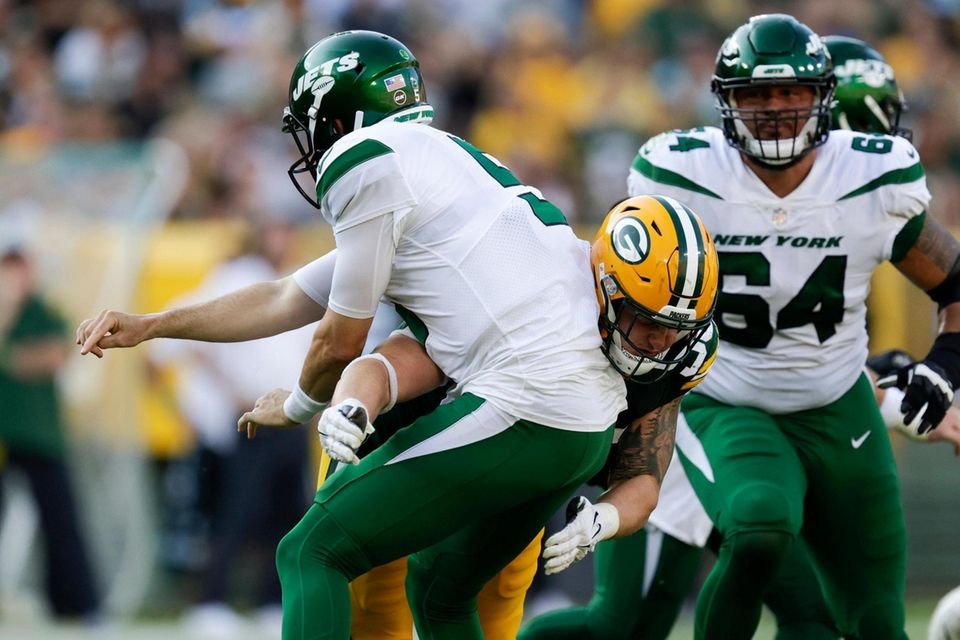 New York Jets' Mike White is injured as