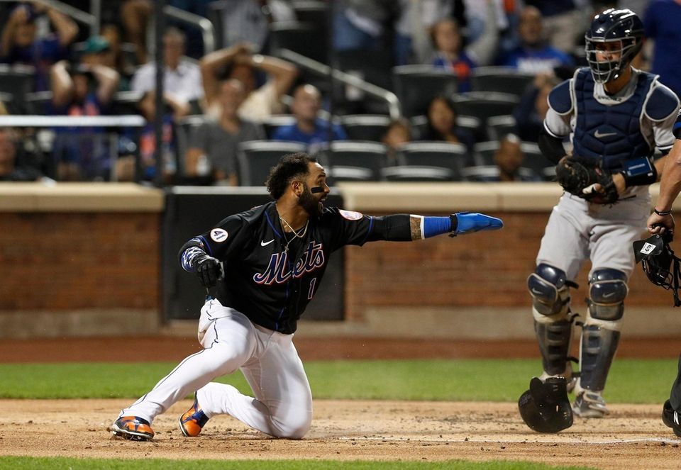 Jonathan Villar #1 of the New York Mets