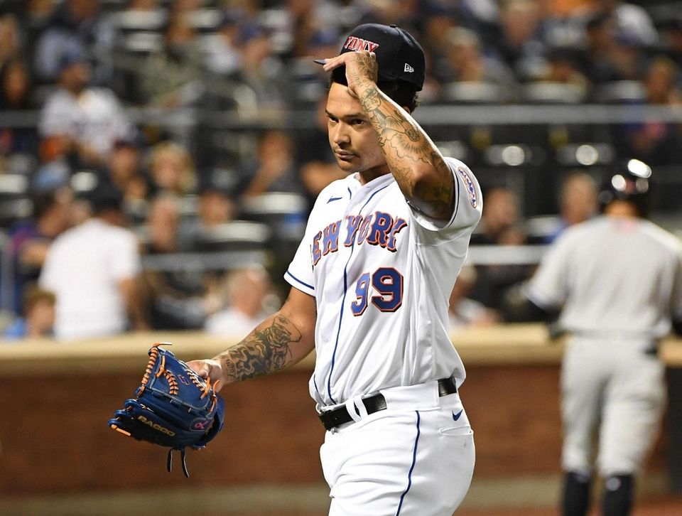New York Mets starting pitcher Taijuan Walker wears