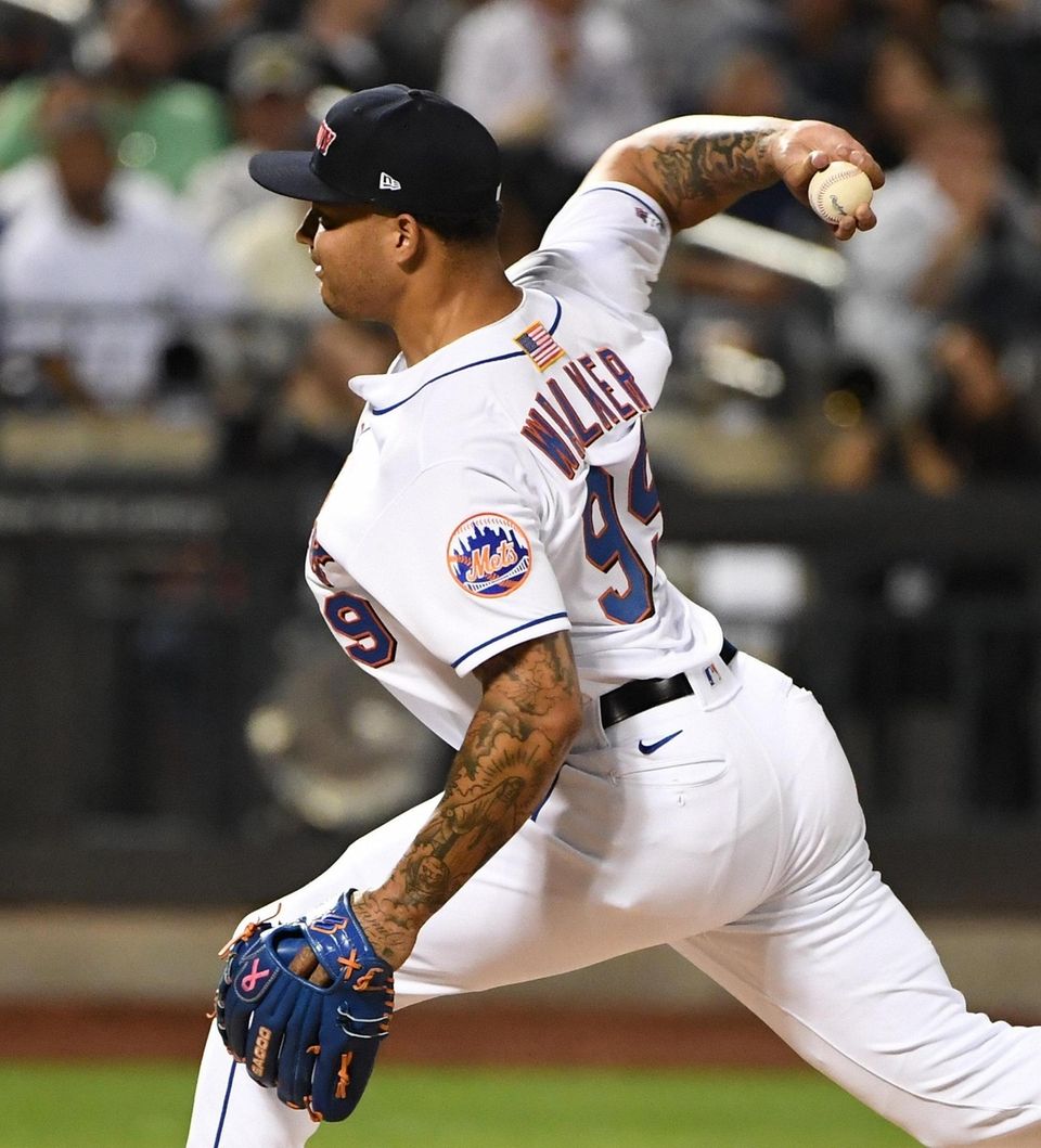 New York Mets starting pitcher Taijuan Walker delivers