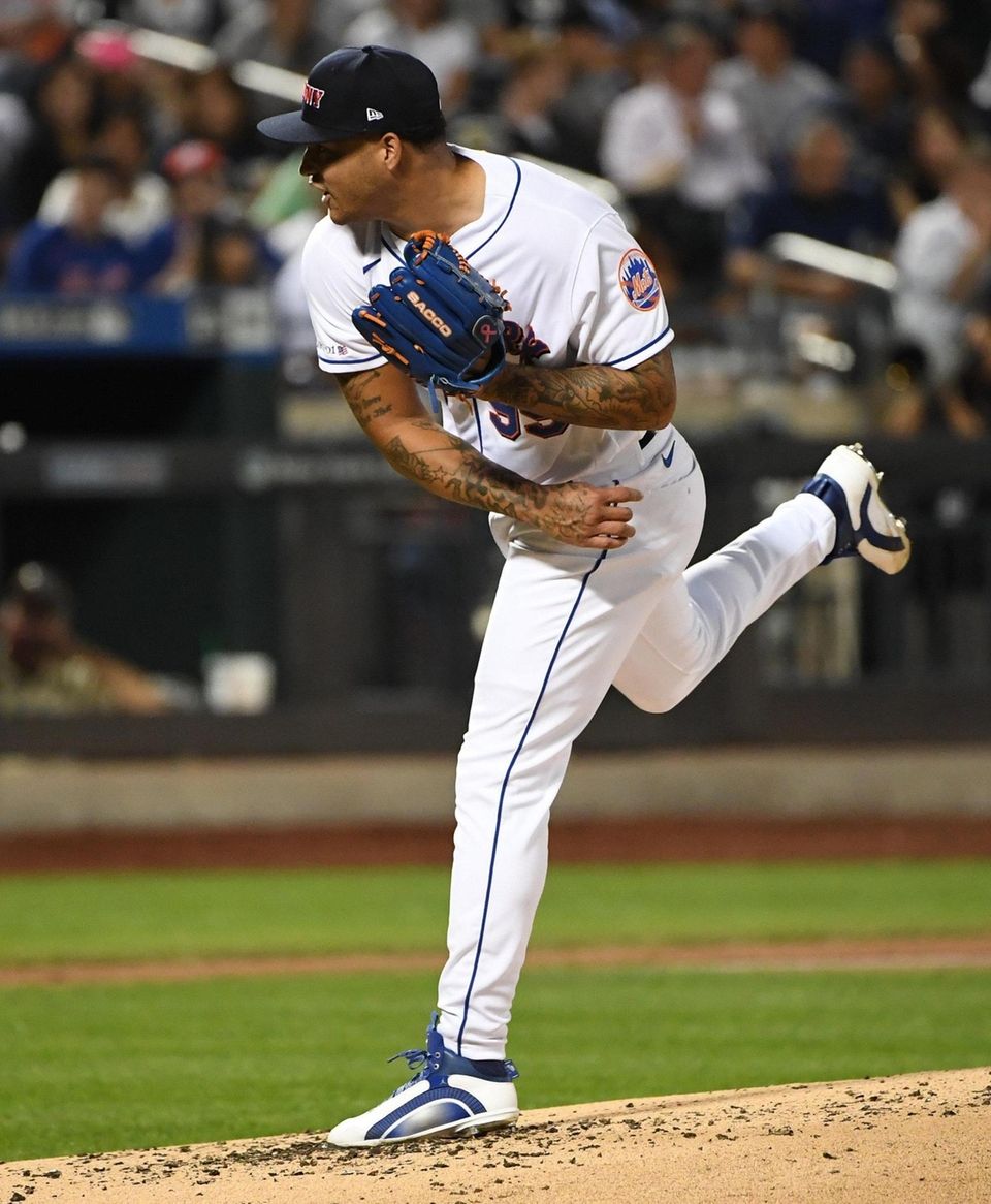 New York Mets starting pitcher Taijuan Walker delivers