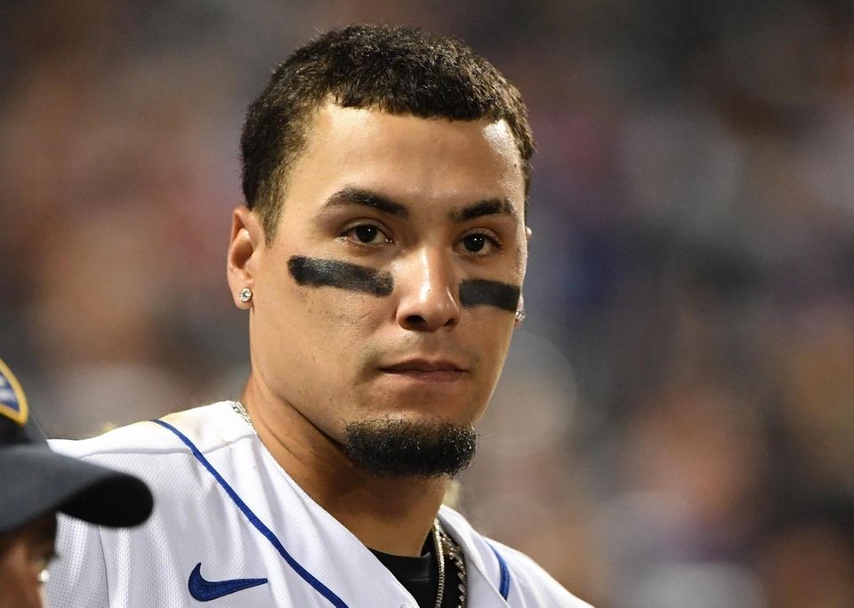 New York Mets second baseman Javier Baez looks