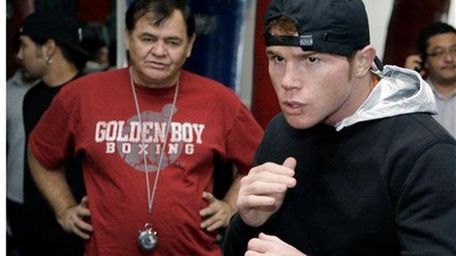 WBC super welterweight champion Saul