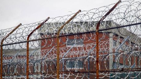 Ideas to reform the Rikers Island jail complex