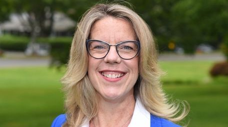 Kara Hahn, Democratic incumbent candidate for Suffolk Legislature