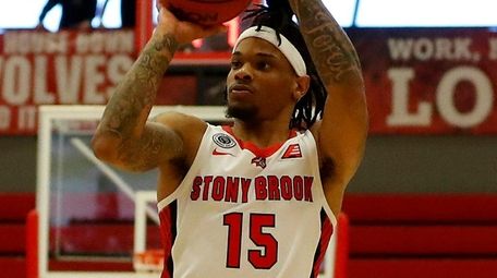 Anthony Roberts of the Stony Brook Seawolves puts