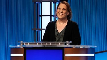 "Jeopardy!" champion Amy Schneider will receive a special