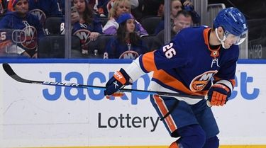 New York Islanders right wing Oliver Wahlstrom reacts
