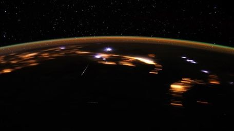 The Lyrid meteor shower peaks in the skies