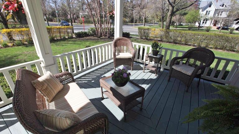 If You Want A House With A Wraparound Porch Newsday