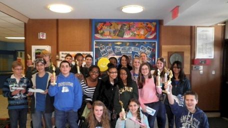 Suffolk Li Students Compete In Maglev Contests Newsday