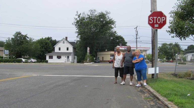 Prostitutes North Amityville