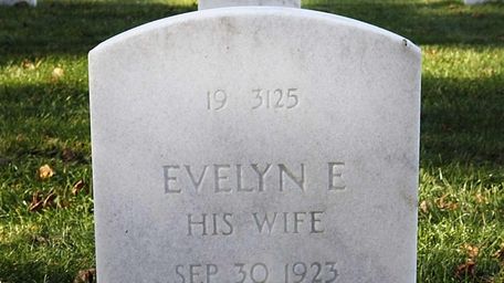 The headstone of Evelyn E. Burwell at Calverton