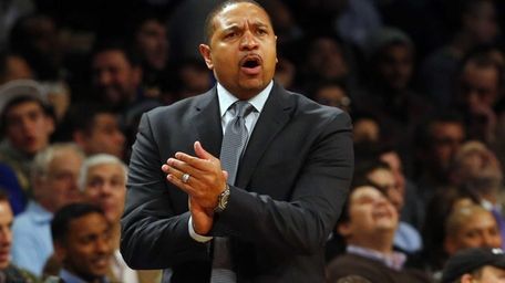 Mark Jackson of the Golden State Warriors reacts