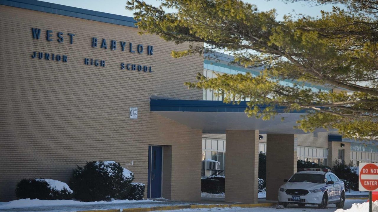 West Babylon Junior High School student suspended after bullet found