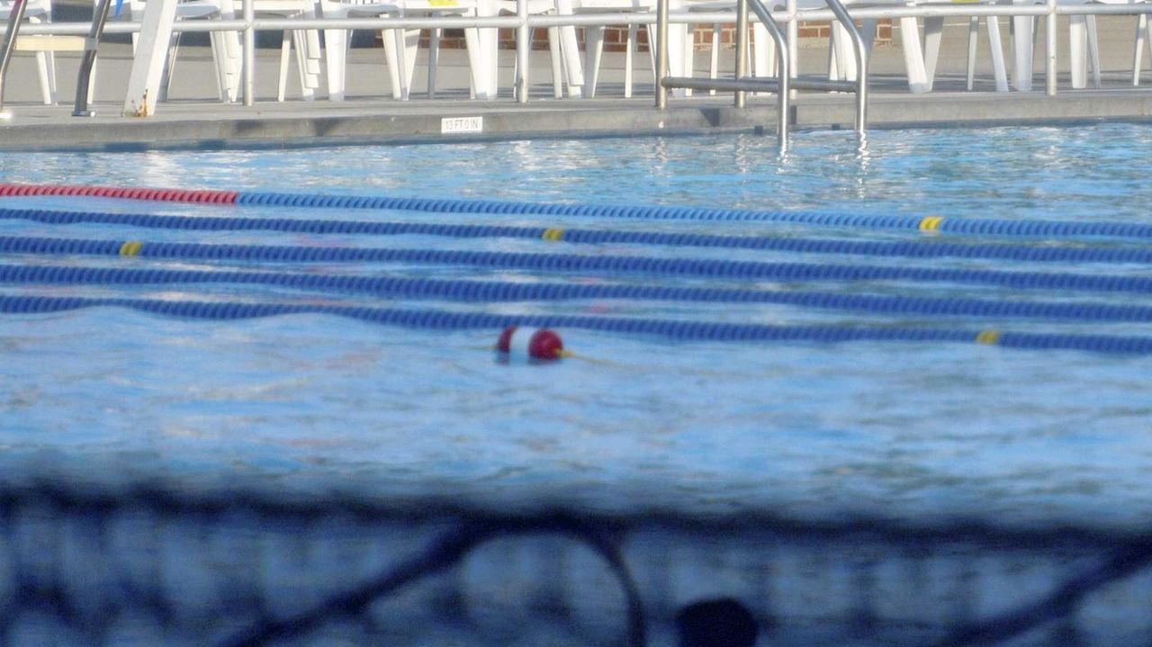 woodbury park pool