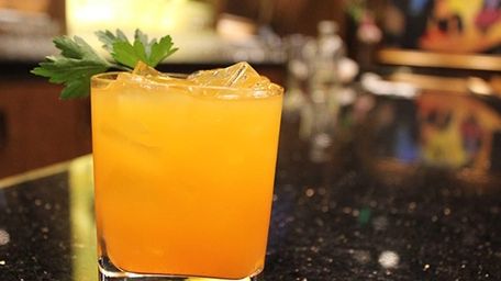 The Garden City Hotel 's Polo Lounge welcomes